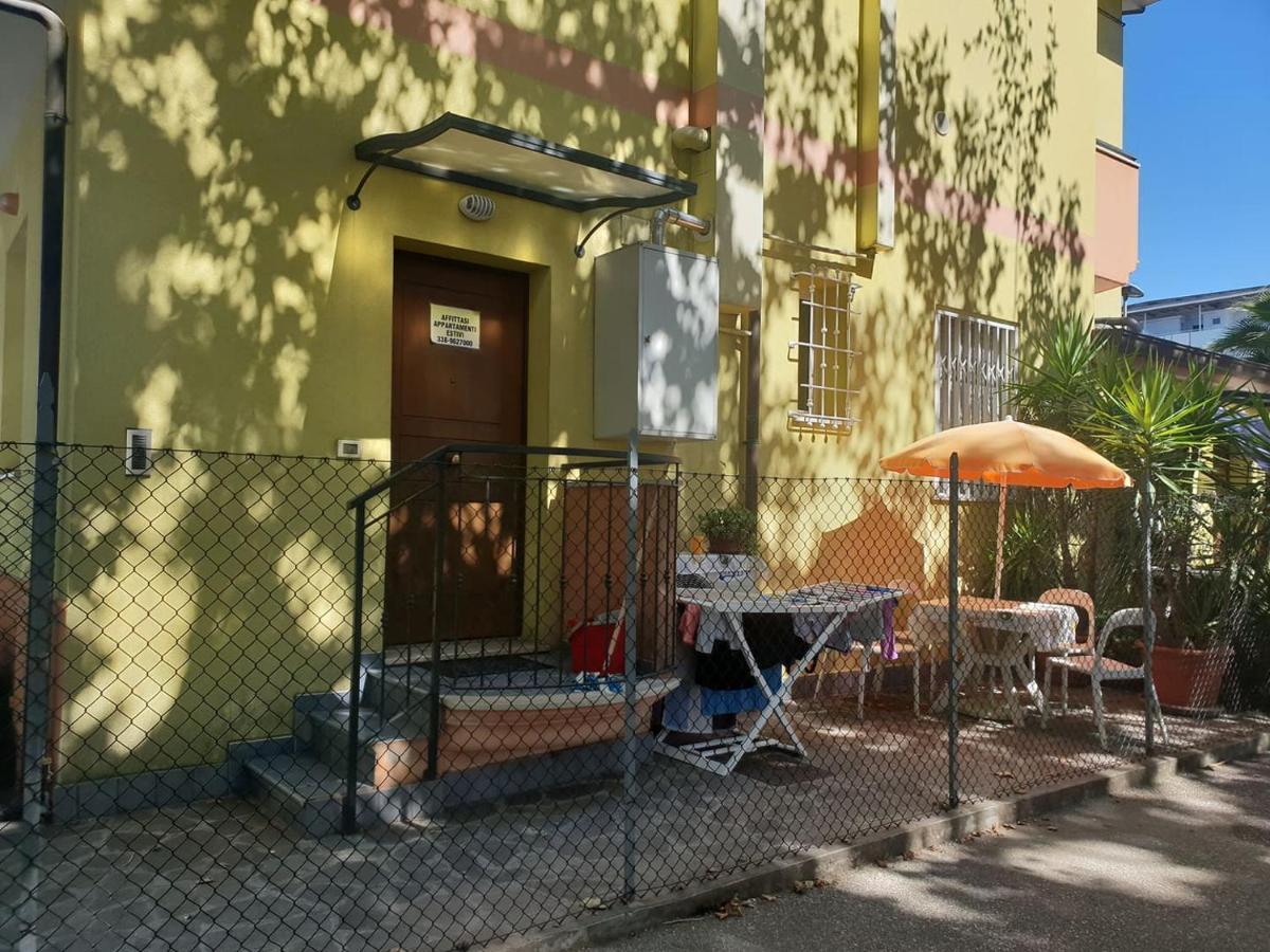 Residence Desiree リミニ エクステリア 写真